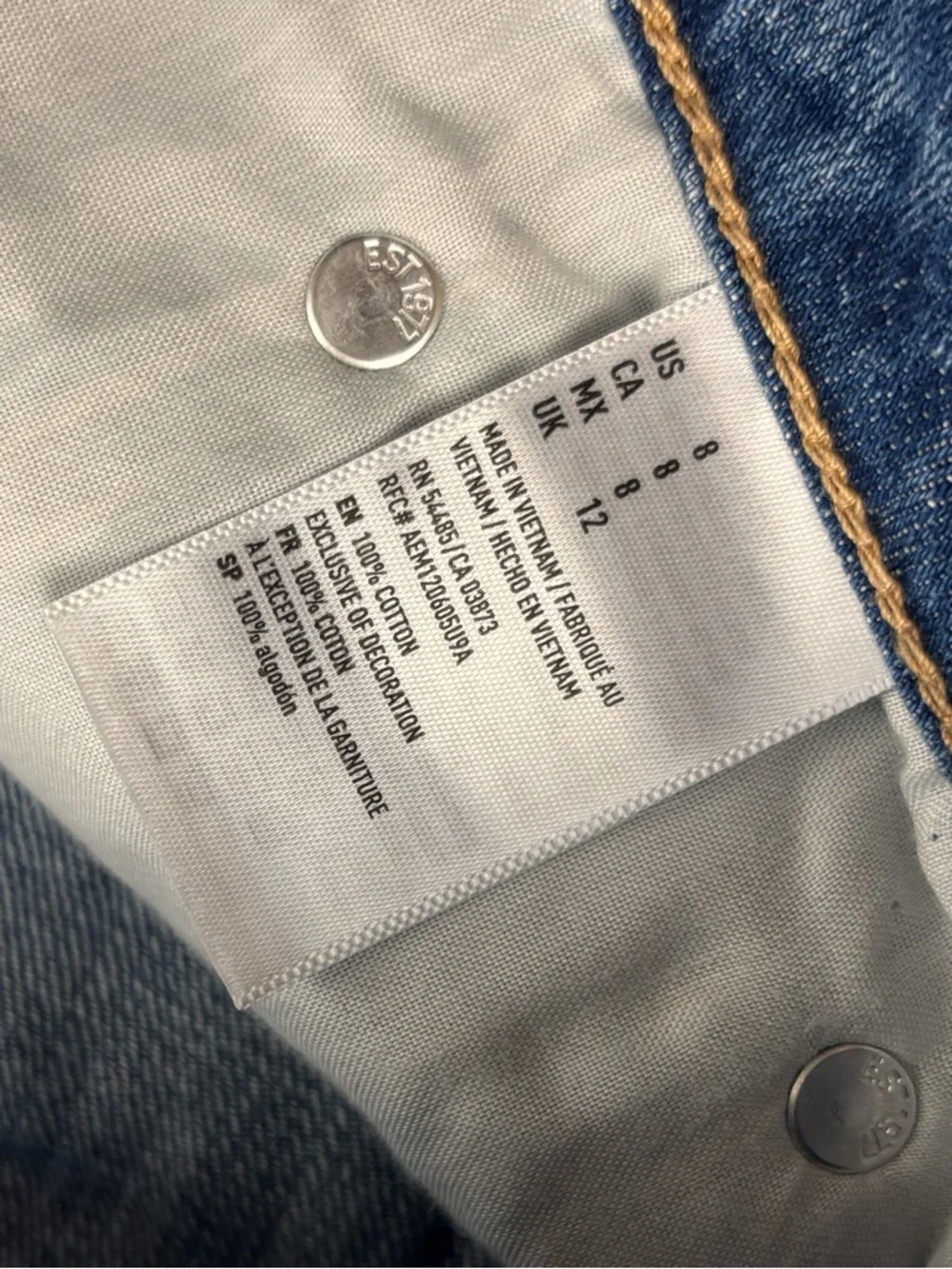 American Eagle Tomgirl Shortie Distress Rip Fray Raw Hem “Cheeky” Jean Short (8)